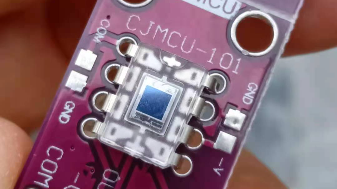 【雕爷学编程】Arduino动手做（162）---OPT101模拟光照传感器模块2