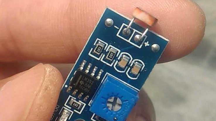 【雕爷学编程】Arduino动手做（02）---光敏电阻模块3